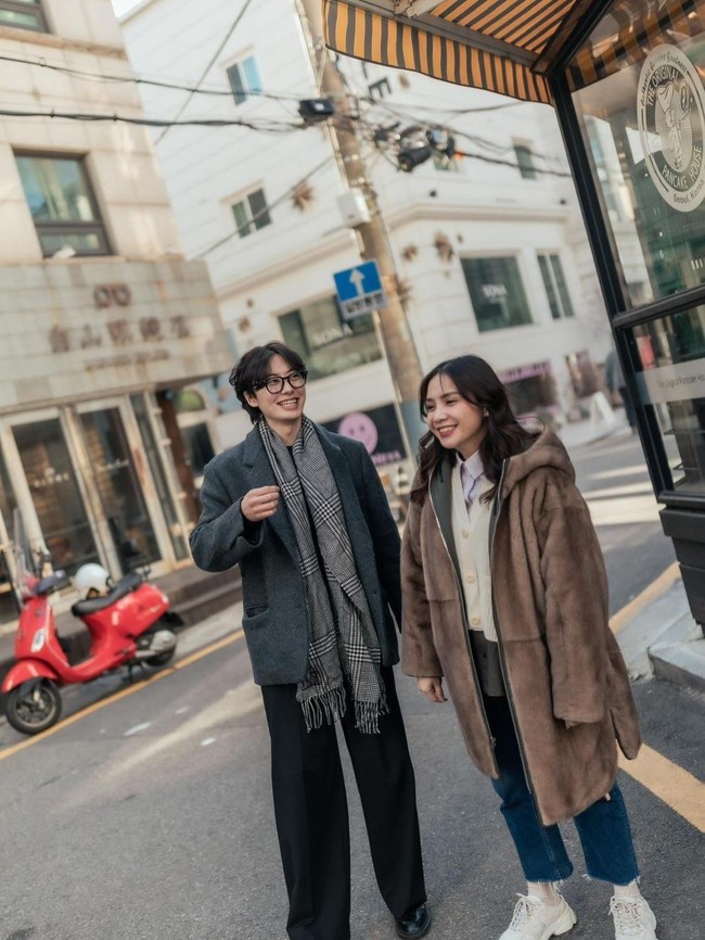 Keakraban Nagita dan Rafathar Bertemu Lee Won Jung di Korea Selatan