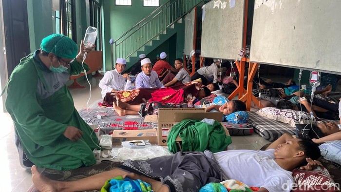 152 Pelajar Mojokerto Sakit Usai Santap Soto Ayam MBG, Investigasi Digelar