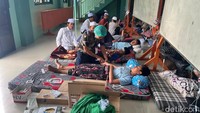 Video 152 Pelajar Mojokerto Diduga Keracunan MBG: Alami Pusing-Diare