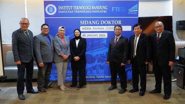 Sidang Tertutup dari Widda Rahmah di Kampus ITB Ganesha.