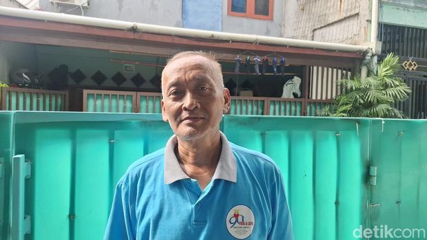 Suara Pukulan Tiang Listrik di Jakbar