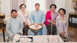 Pesona Tata Cahyani Berkebaya-Sanggul Jelang Pernikahan Darma Mangkuluhur