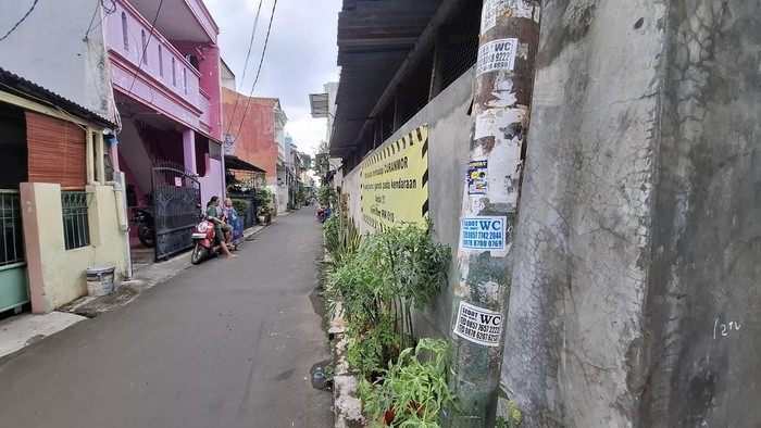 Suara Pukulan Tiang Listrik Tengah Malam Jadi Penanda Wilayah Aman