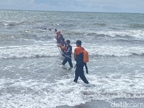 Pelajar SMK Hilang Terseret Ombak Saat Berenang di Pantai Lumpue Parepare