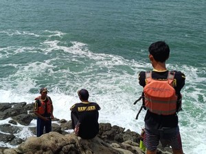 2 Pemancing Hilang di Tebing Gredan Pantai Selatan Gunungkidul