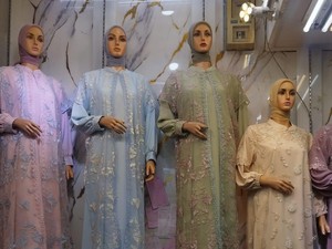 Rompi Lepas Pasang Jadi Tren Baju Lebaran 2026, Raup Cuan Ratusan Juta