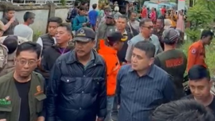 Banjir Selutut Rendam Rumah Warga di Katimbang Makassar Usai Hujan Sejak Pagi