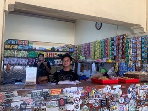 Eksistensi Warkop Bandung di Tengah Gempuran Coffee Shop