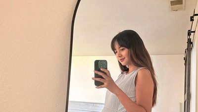 Aurelie Moeremans, Bumil dengan Pesona Senyuman Manis