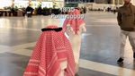 Masyaallah... Momen 2 Putra Celine Evangelista Belajar Ngaji di Masjid Nabawi