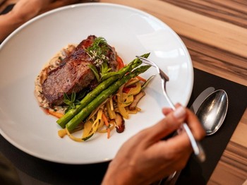 Tren Diet Serba Daging