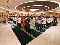 Salat Berjamaah-Kajian Perdana Digelar di Masjid IKN, Ini Pesan Menag