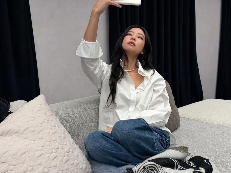 Gaya Simpel Jennie Ini Bikin Fans Sebut Nama Tuhan
