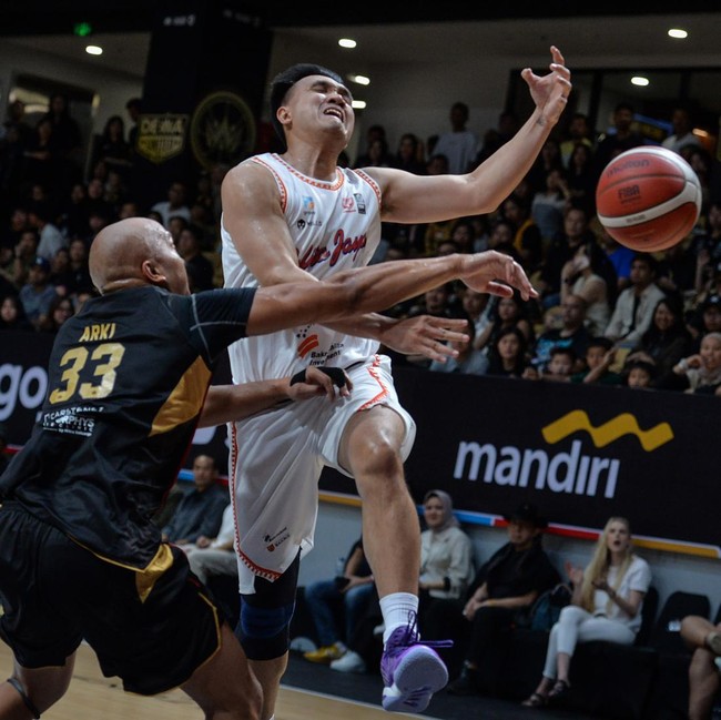 Kalahkan Dewa United, Pelita Jaya Unjuk Kekuatan