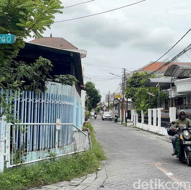 Potret 12 Zodiak Jadi Nama Jalan di Kota Surabaya