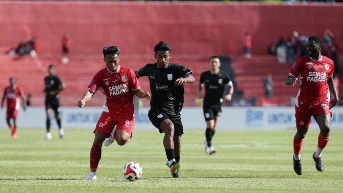 Hasil Semen Padang Vs Persis Solo: Laskar Sambernyawa Menang 2-3
