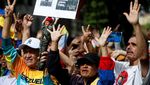 Massa Turun ke Jalan di Caracas, Tuntut Pembebasan Nicolas Maduro