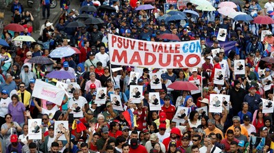 Massa Turun ke Jalan di Caracas, Tuntut Pembebasan Nicolas Maduro
