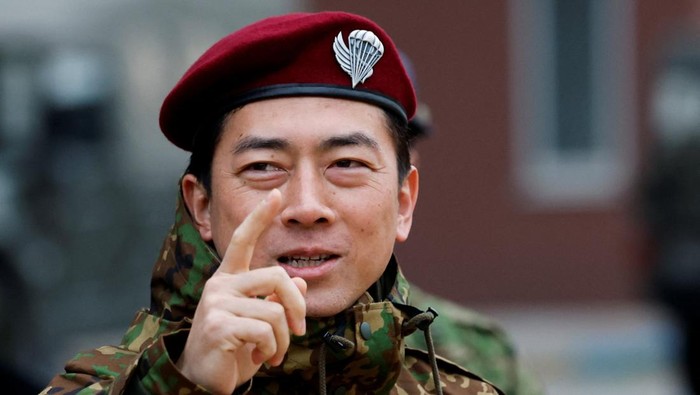 Menteri Pertahanan Jepang Shinjiro Koizumi (dok. REUTERS/Kim Kyung-Hoon)