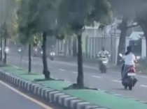 Heboh Pemotor Wanita Santuy Lawan Arah di Jalan Jogja-Solo