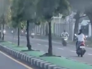 Heboh Pemotor Wanita Santuy Lawan Arah di Jalan Jogja-Solo