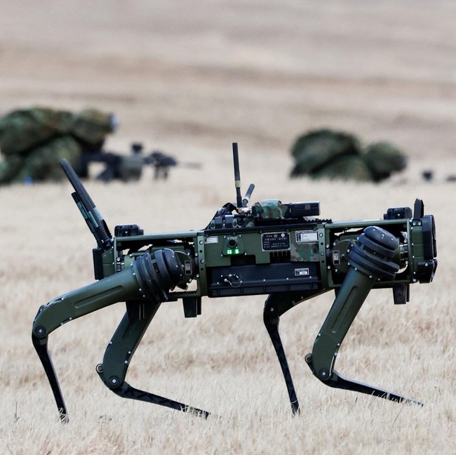 Robot Canggih Vision 60 Ikut Latihan Militer Jepang