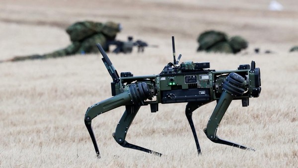 Robot Canggih Vision 60 Ikut Latihan Militer Jepang