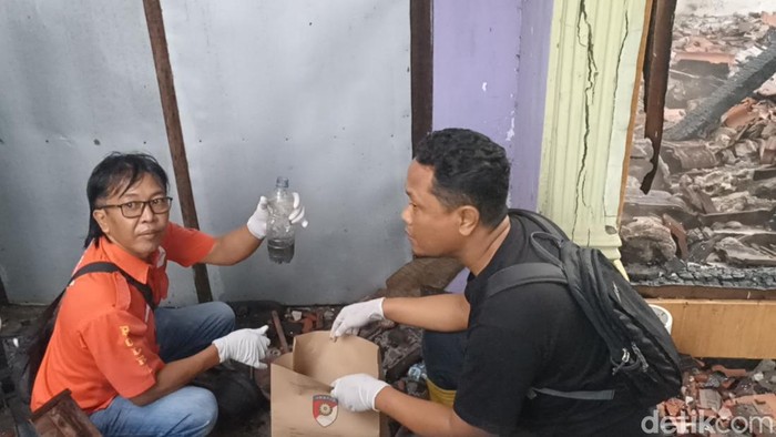 Rumah di Tulungagung dibakar pria yang diduga cemburu