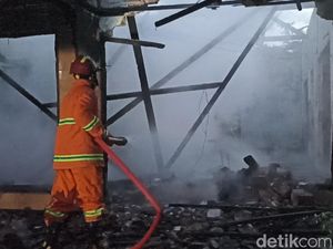 Pria Pembakar Rumah Kekasihnya di Jawa Timur Ditangkap, Motif Cemburu