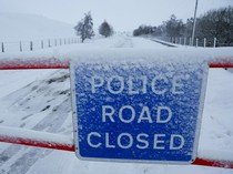 Salju Tebal, Jalan A93 di Glenshee Ditutup