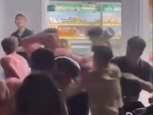 Viral Video Kericuhan WNA di Depan Minimarket Canggu