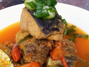 Cocok untuk Anak Kos! Resep Sup Tuna Kuah Asam Khas Kupang yang Praktis