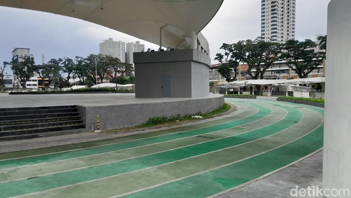 Warga Heran Trek Lari di Lapangan Merdeka Medan Tak Kunjung Dibuka