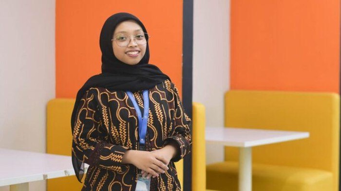 Teliti Racun Ular, Yasmin Jadi Lulusan Terbaik IPB dengan IPK 4