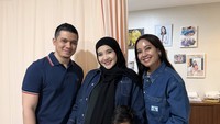 Kabar ini langsung mendapatkan doa baik dari netizen Indonesia. (Foto: dok instagram Zaskia Sungkar)