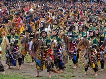 3 Ribu Pelajar Tampilkan Tari Jaran Kepang di Temanggung
