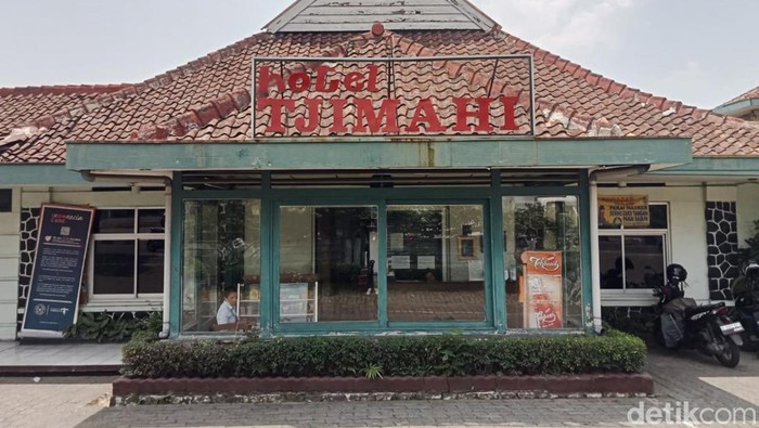 Bagian depan Hotel Tjimahi yang bersejarah
