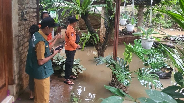 Tembok Jebol, Permukiman Warga di Bojonggede Bogor Banjir