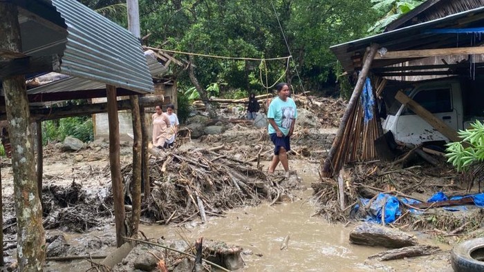 Banjir dan Longsor Terjang Donggala, Jembatan Putus-200 Warga Terisolir