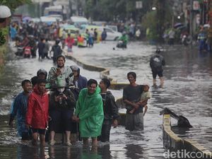 4 Cara Cek Titik Banjir di Jakarta, Bisa Pakai JAKI