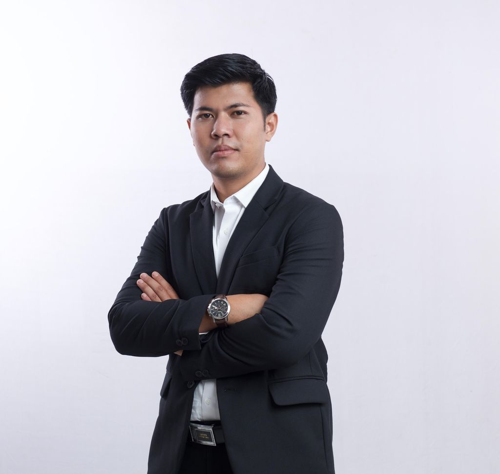 Bimo Satrio, officer Divisi Gadai/ Analis Emas PT Pegadaian,