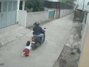 Siswi SD di Medan Terseret Motor Saat Lawan Maling