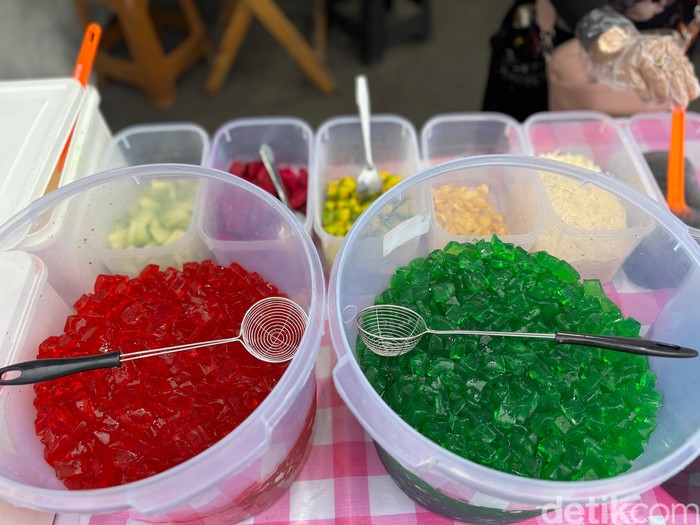 Es teler teko di Cengkareng, Jakarta Barat