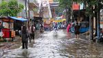 Hujan Reda, Banjir Masih Menggenang di Permukiman Pademangan Timur