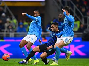 Inter Masih Saja Memble Lawan Para Raksasa