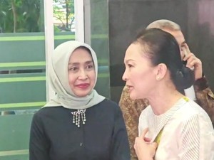 Momen Istri, Ortu, hingga Eks Dirut ASDP Ira Puspadewi Hadiri Sidang Nadiem