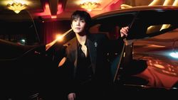 Potret Joshua SEVENTEEN Hadiri Golden Globe