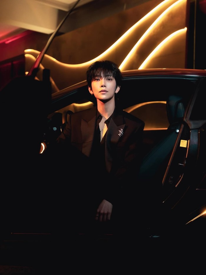 Joshua SEVENTEEN menghadiri 83rd Golden Globe Awards pada Minggu (11/1/2026) di The Beverly Hills Hotel.