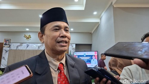 Kepala Dinas Kominfotik NTB Ahsanul Khalik. (Foto: Ahmad Viqi/detikBali).