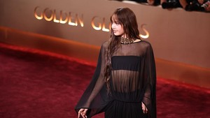 Karier Lisa makin gila, dari musik, fashion, sampai akting Hollywood. Foto: Jason Armond/Los Angeles Times via Getty Images